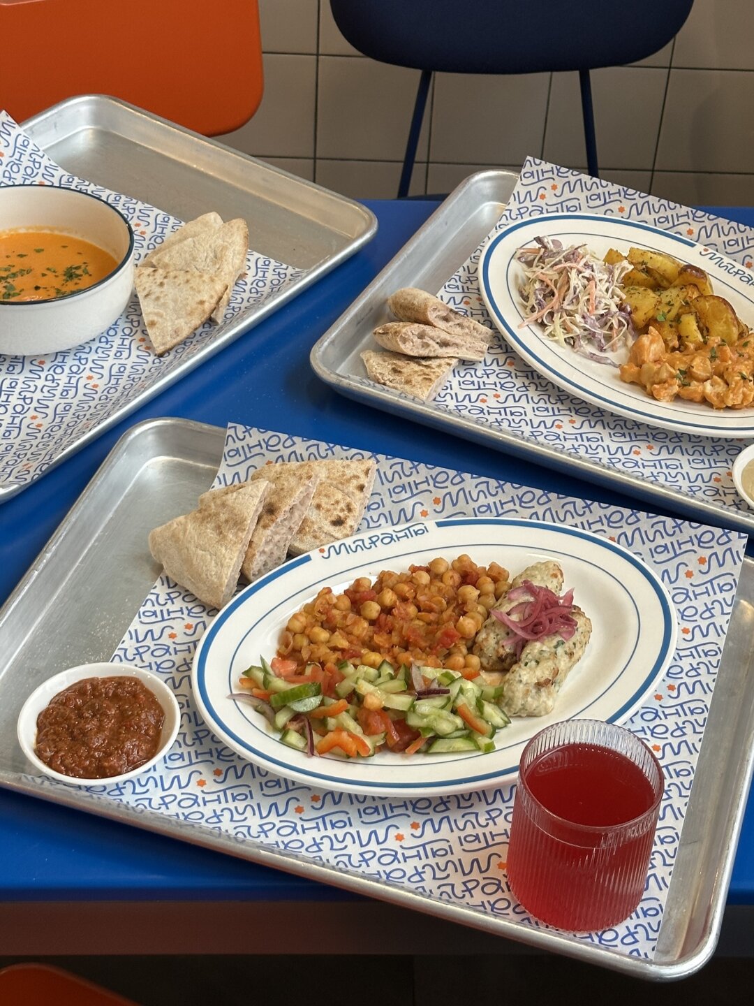 Ланч в «Мигрантах