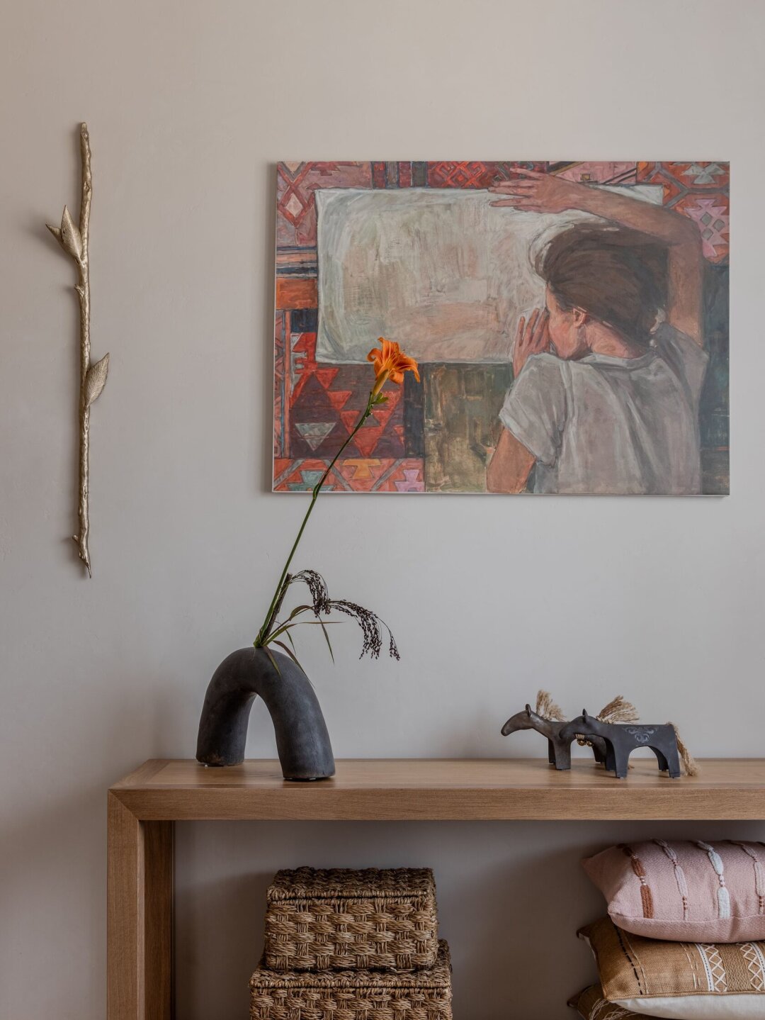 «Лучший интерьер загородного дома», «Лучший интерьер с использованием предметов искусства» – Алена Шерстобитова