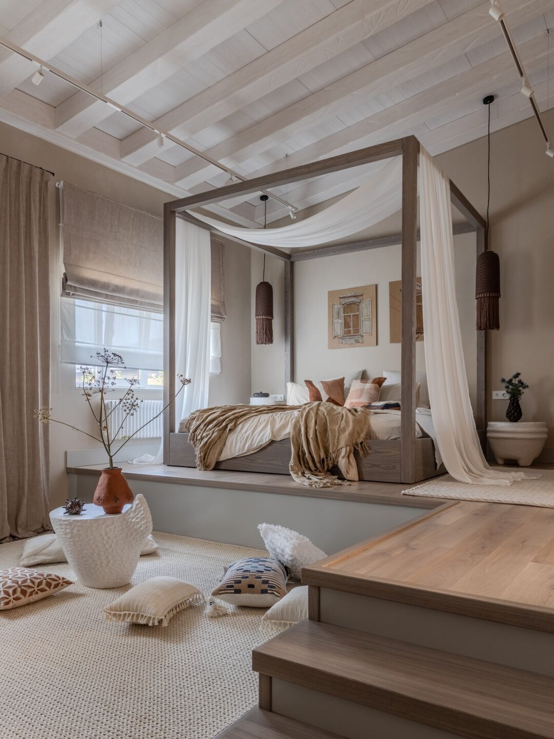 «Лучший интерьер загородного дома», «Лучший интерьер с использованием предметов искусства» – Алена Шерстобитова