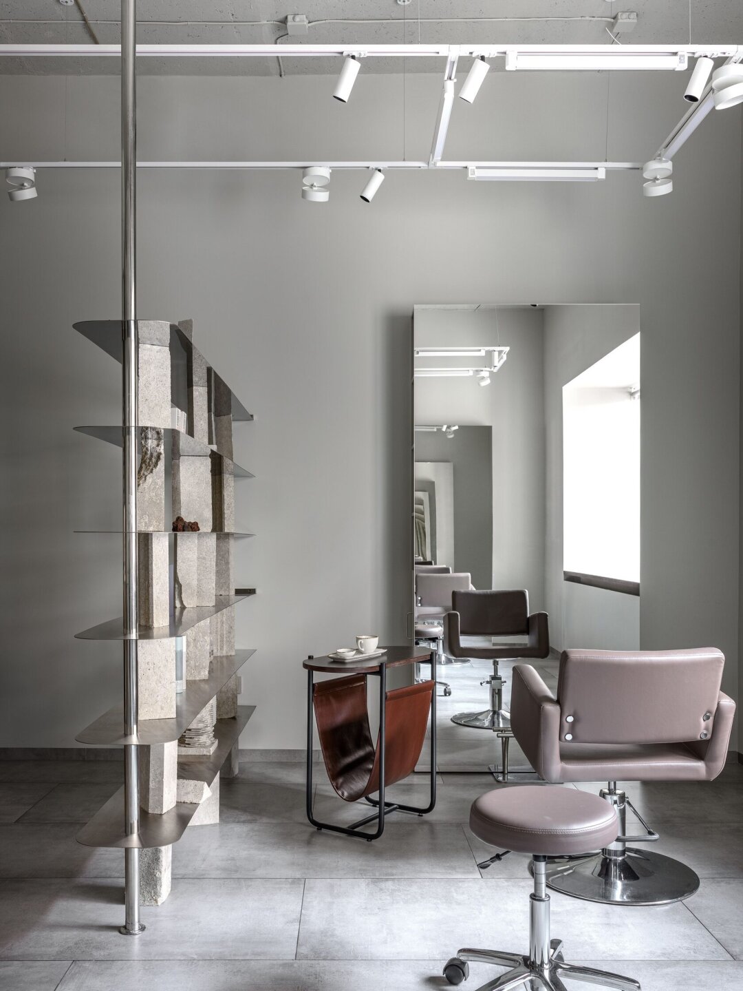 «Лучший интерьер бьюти-пространства/магазина» – «Ре-пин» (салон красоты «Твоя фактура»)