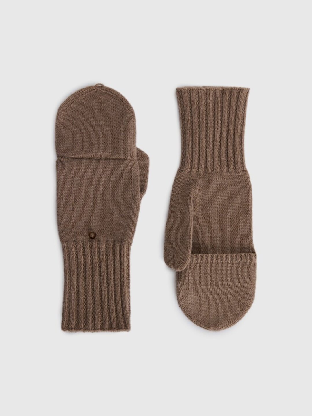 12 Storeez, 12 000 руб.