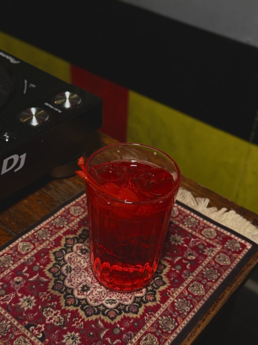 Коктейль «Мухтар» от бара «Молодость»