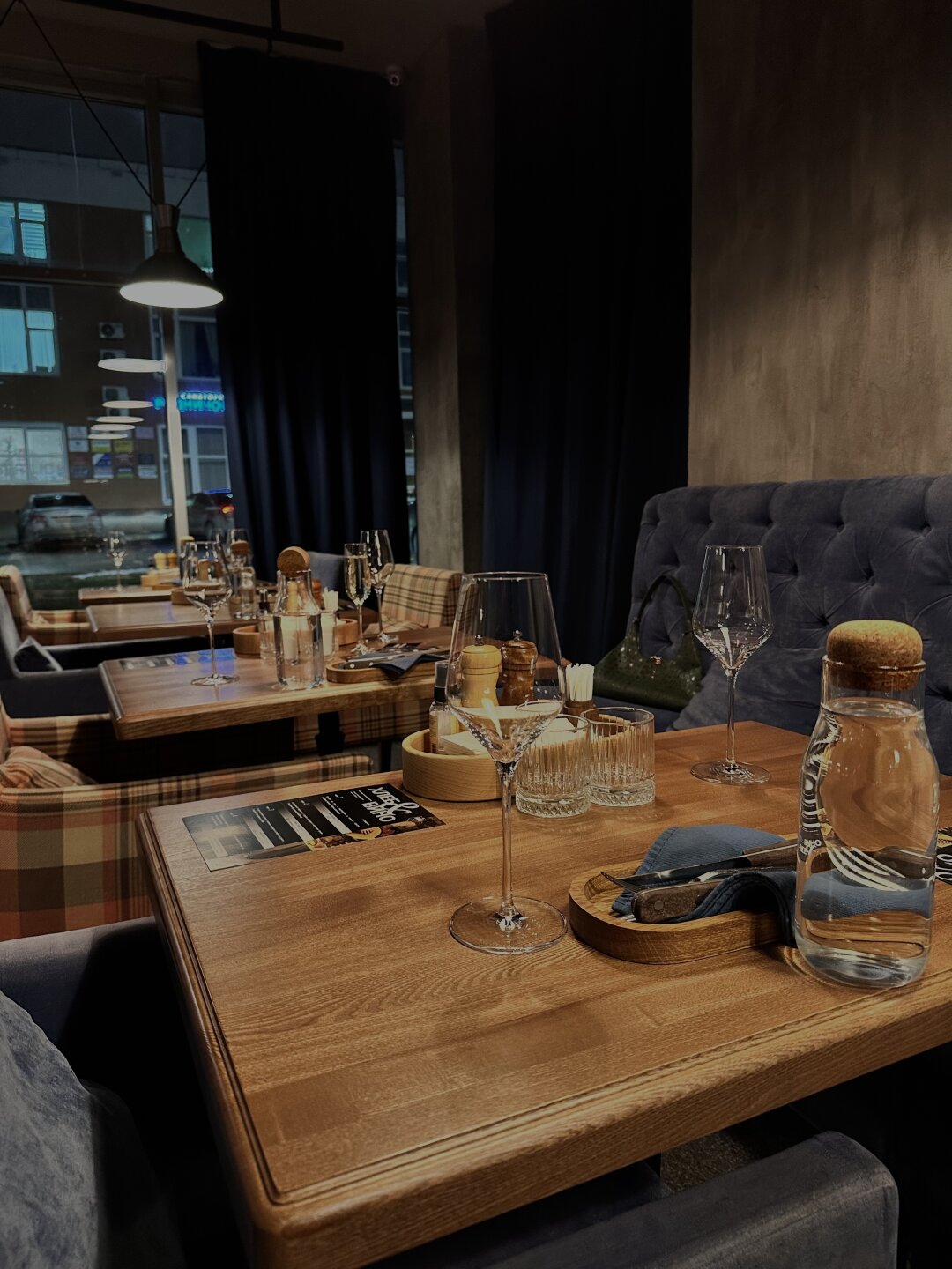 День рождения ресторана The Hound