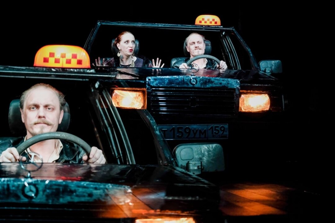 Спектакль «Лягушки в шампанском»