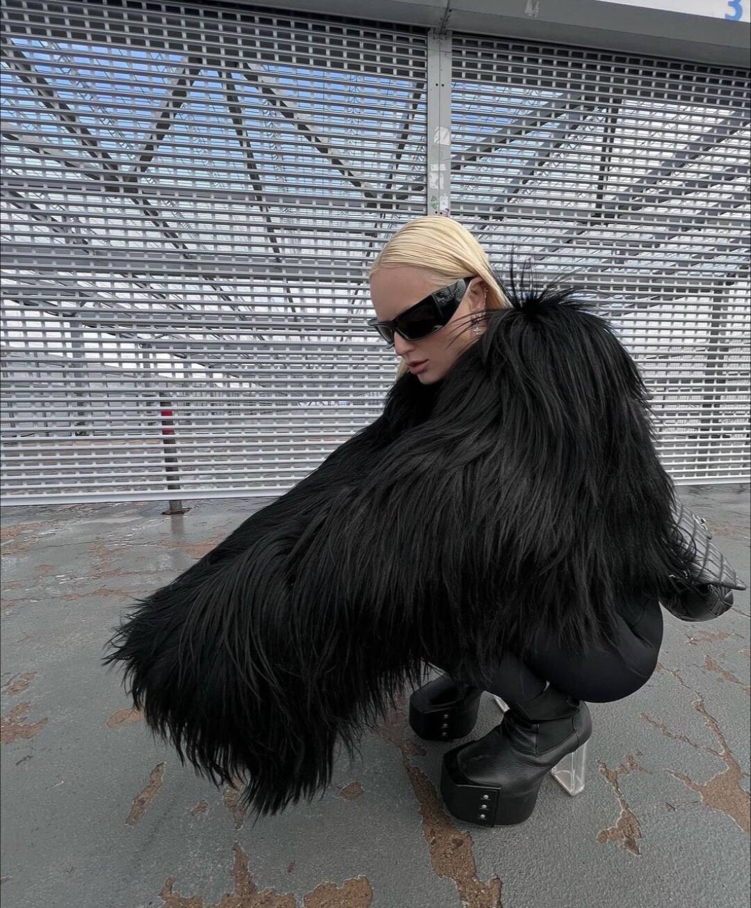 Вика Salavat в шубе Mon'Fur