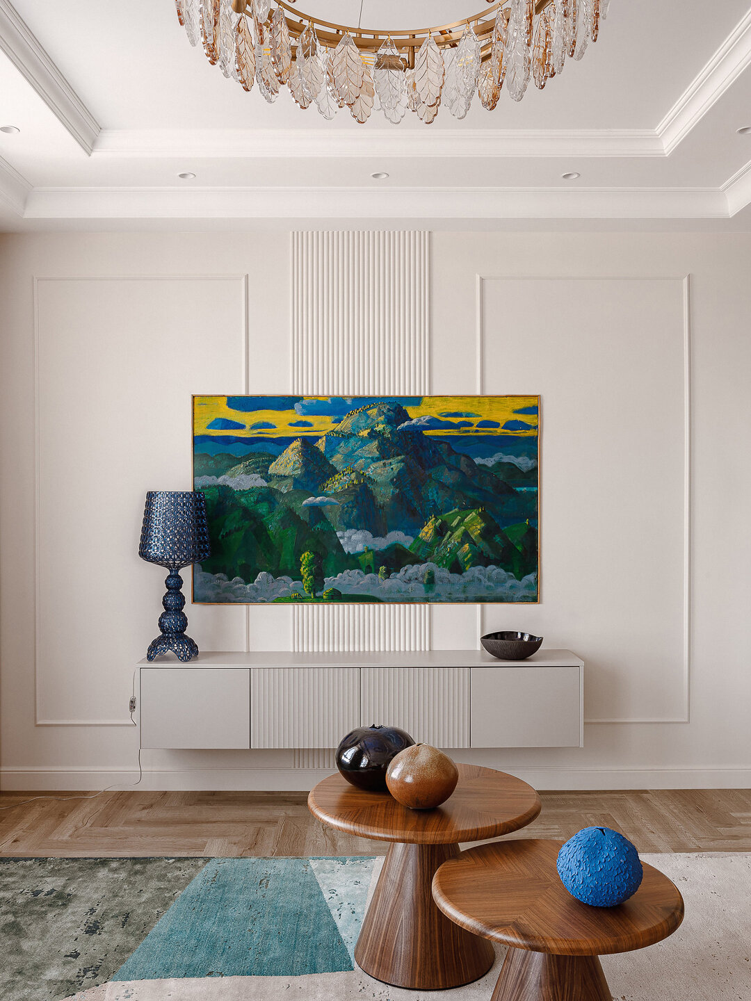 Картины для проекта выбрали в галерее Ann Art Project