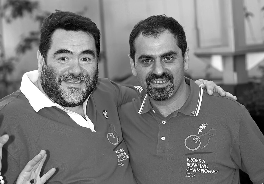 Михаил Эрнестович Куснирович и Арам Мнацаканов на турнире Probka Family по боулингу в 2007 году