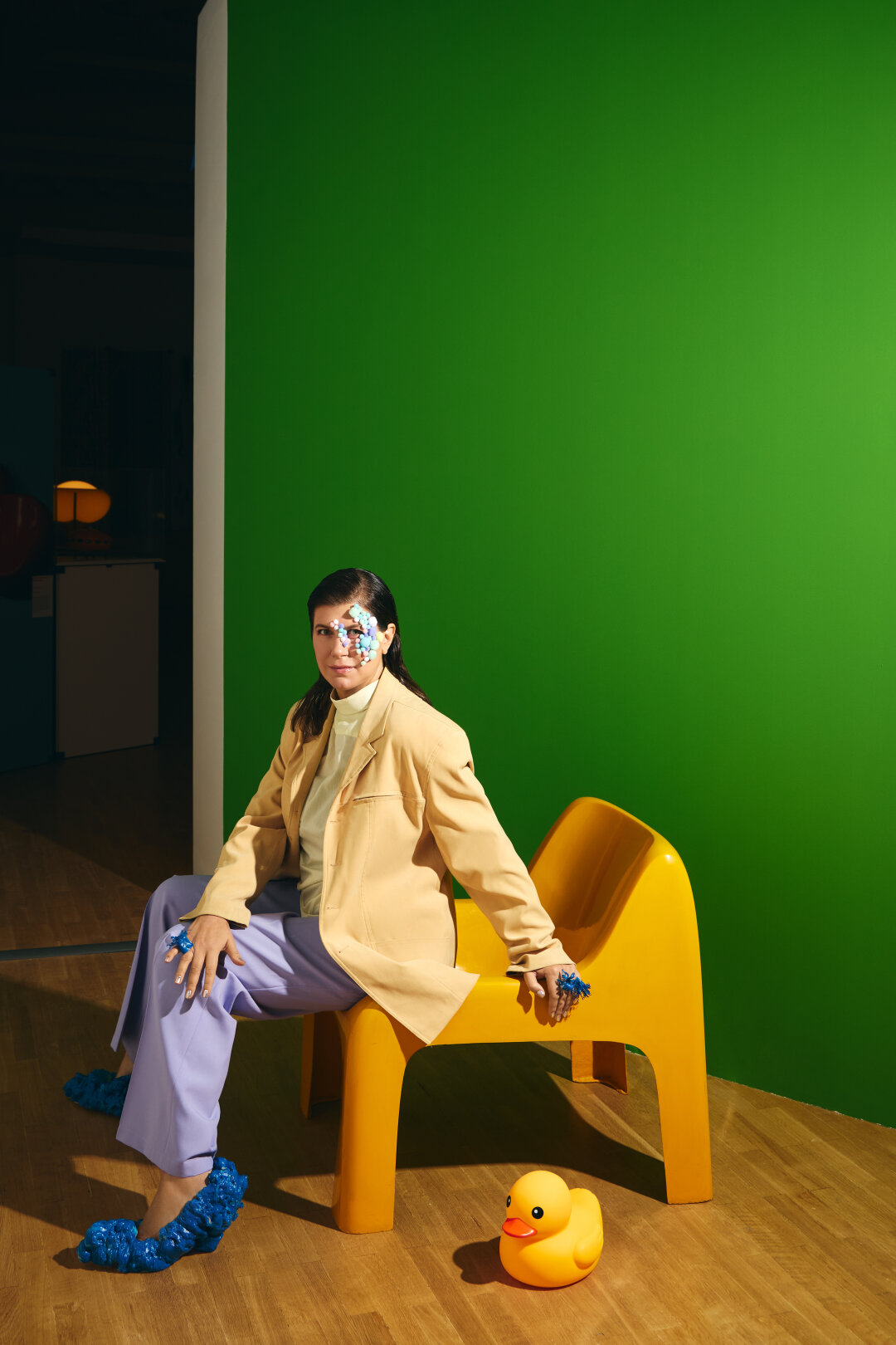 Игрушка для ванны «Утенок», 2025 год. В 1940-е годы скульптор Питер Ганин создал скульптуру утки, а потом воспроизвел ее в виде пластиковой плавающей