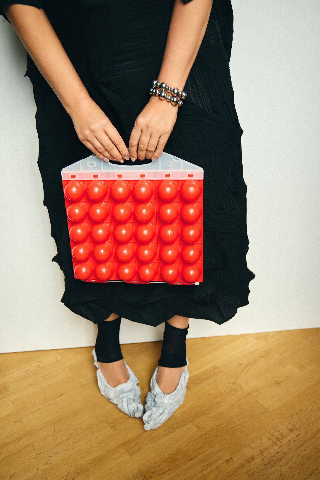 Контейнер для яиц, 1980-е. Первый прообраз коробки для яиц создал в 1906 году Томас Питер Бетелл из Ливерпуля – разумеется, тогда он был бумажный. К