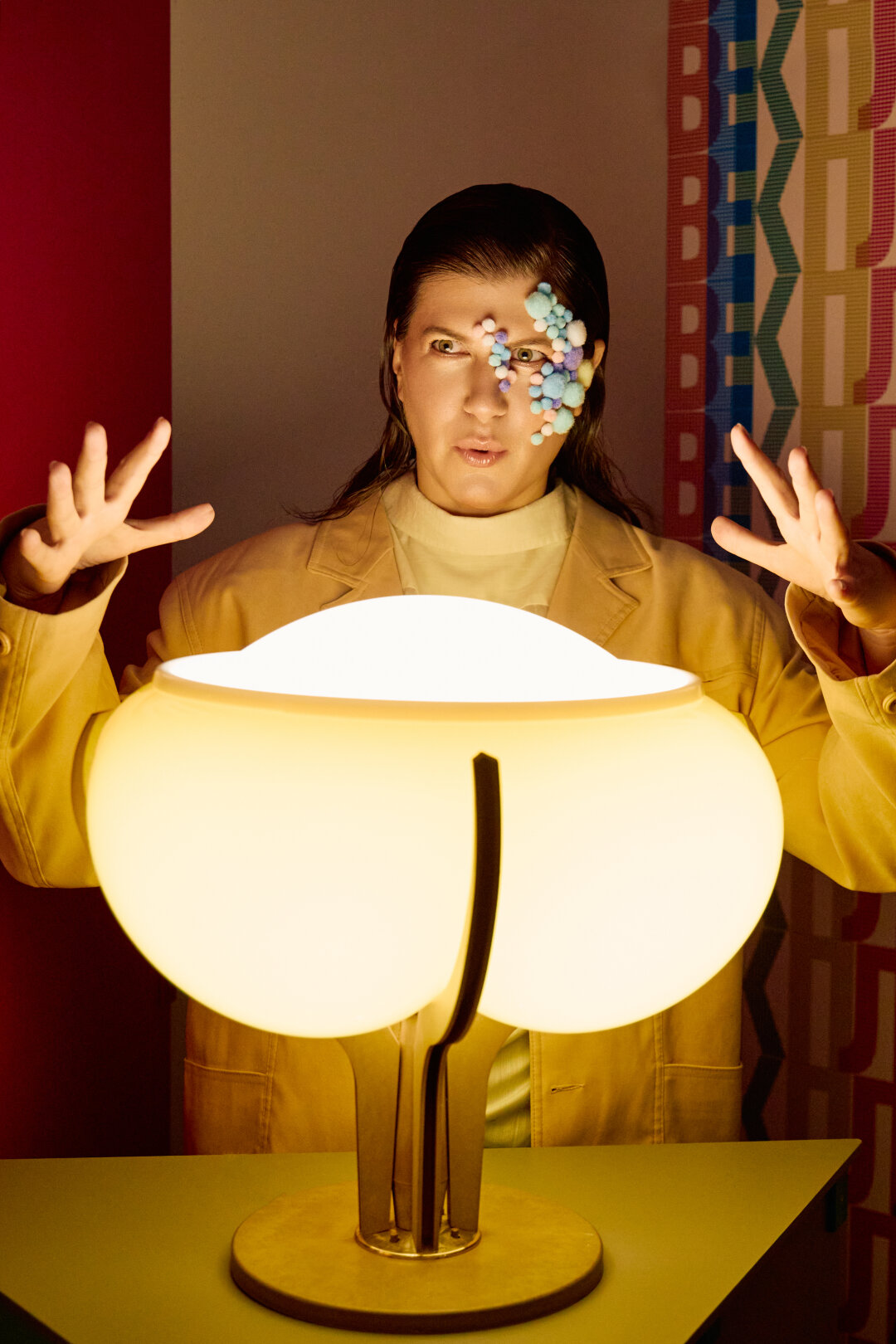 Светильник «Помидор», 1970-е. Этот образец позднесоветского дизайна был разработан в Московском научно-исследовательском светотехническом институте