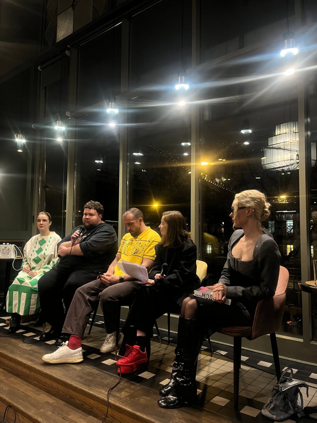 Презентация книги «Мода 2.0. История индустрии с 2008 года» в «Подписных изданиях», слева направо: Байинг-директор KM20 Александра Боголюбская; PR