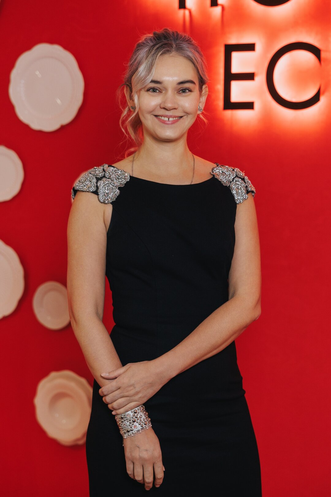 Яна Шустова