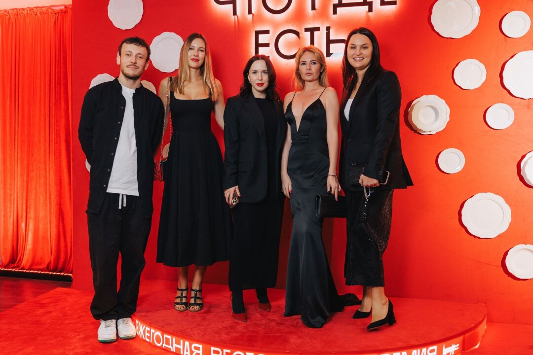 Спиридонов Александр, Ксения Богомолова, Анна Коростелева, Ирина Дрейлинг, Елена Кизюк