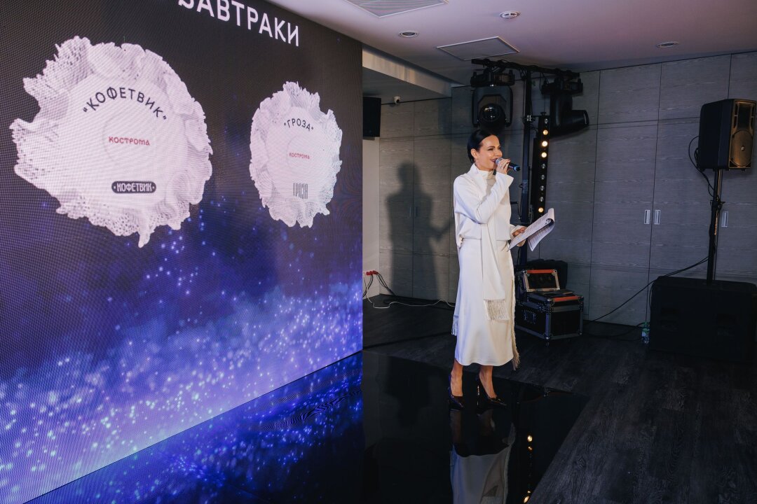 Юлия Тихомирова