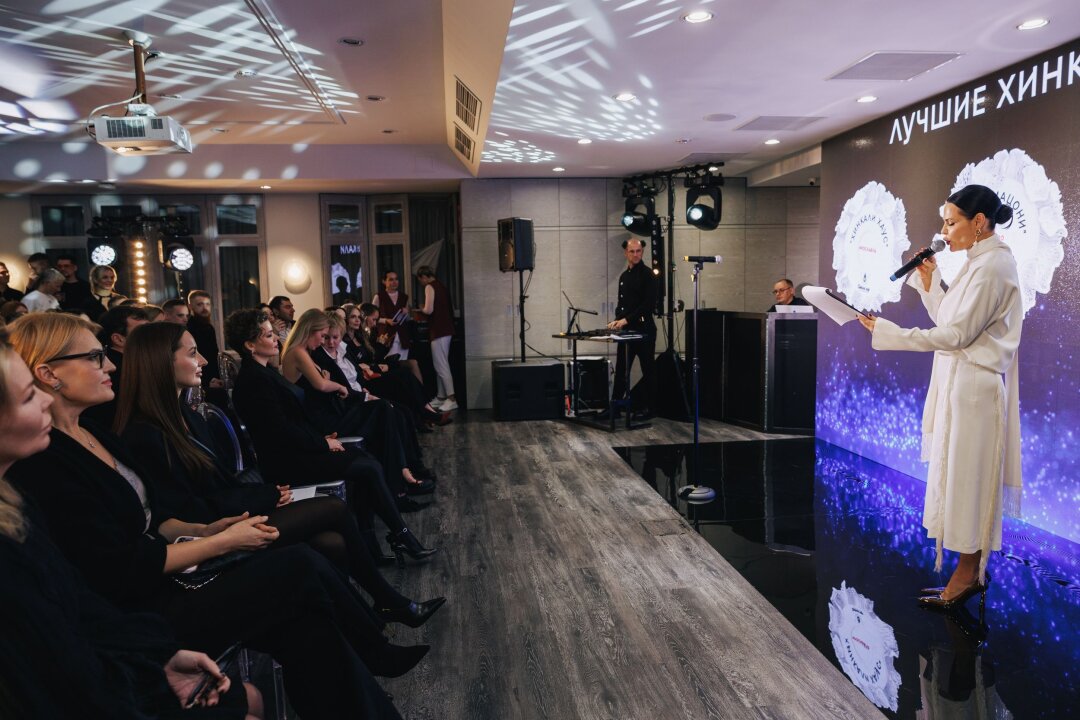 Юлия Тихомирова