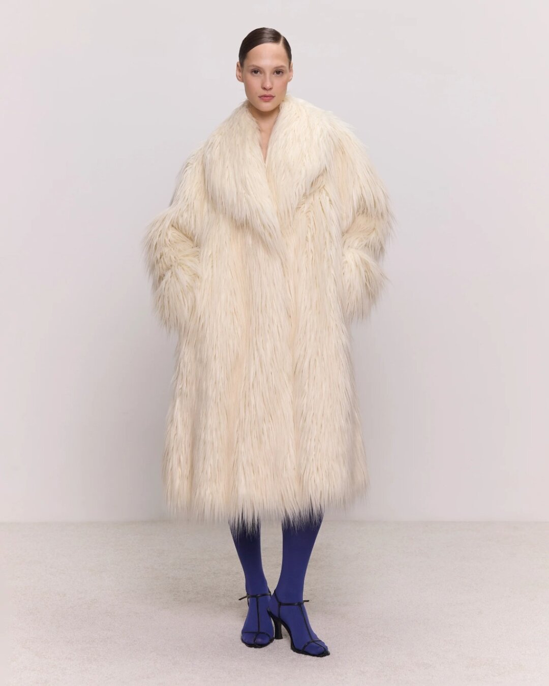 Шуба из экомеха Only me, 42 980 руб. 36 533 руб.