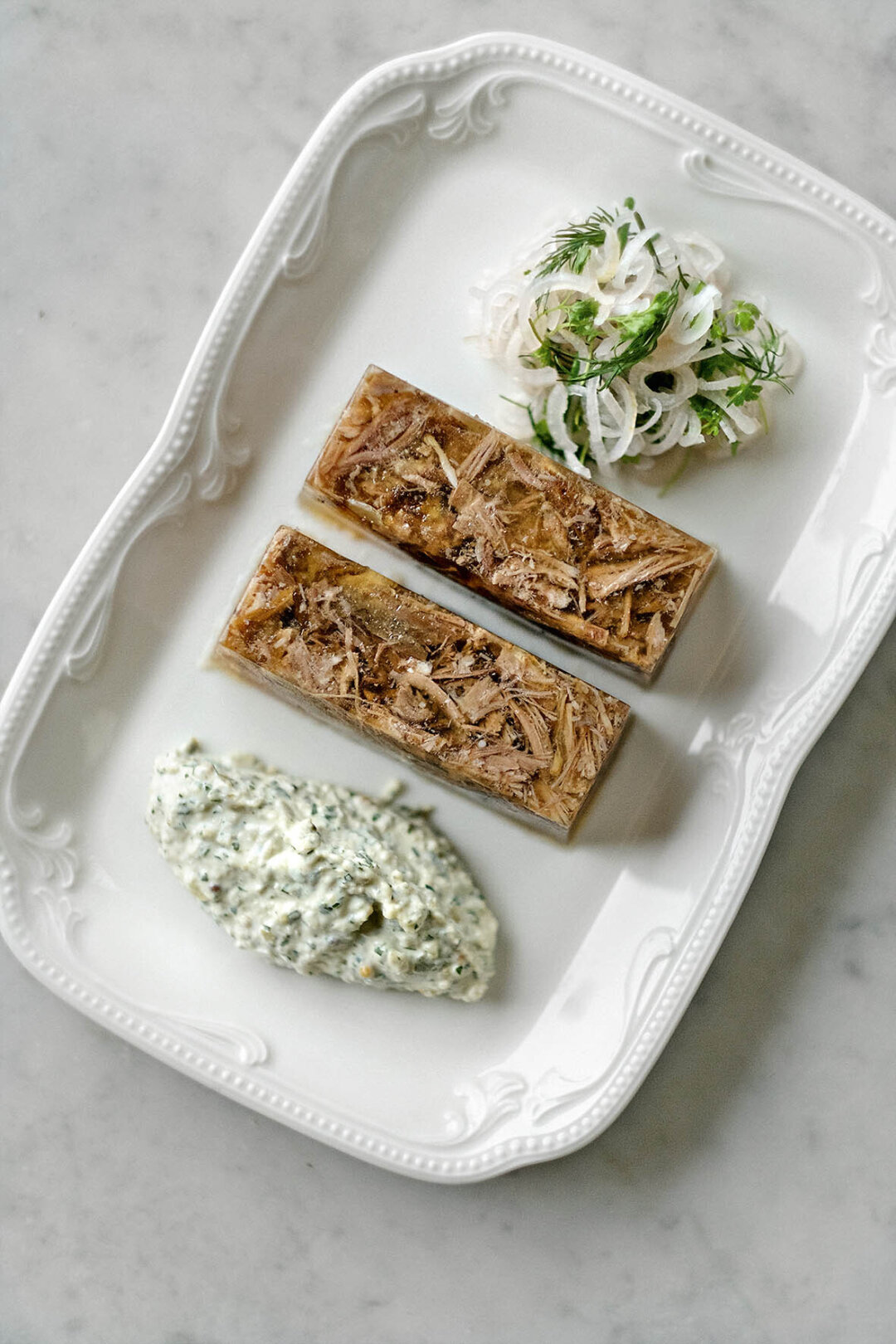 Холодец из бычьих хвостов с ремуладом