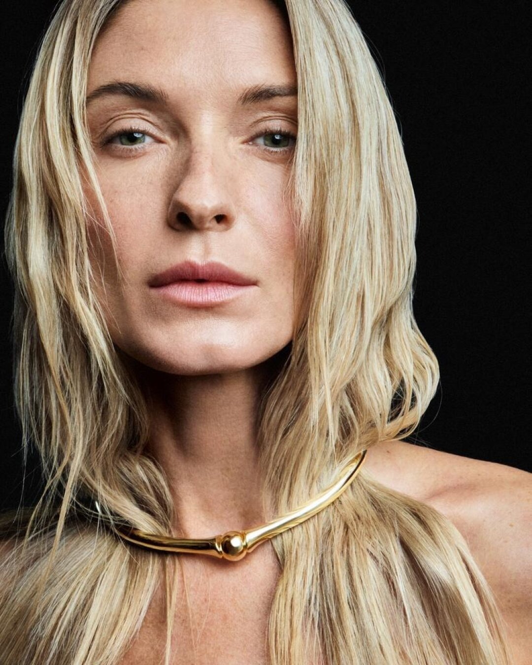 Колье Caviar Jewellery, 44 000 руб. 30 800 руб.