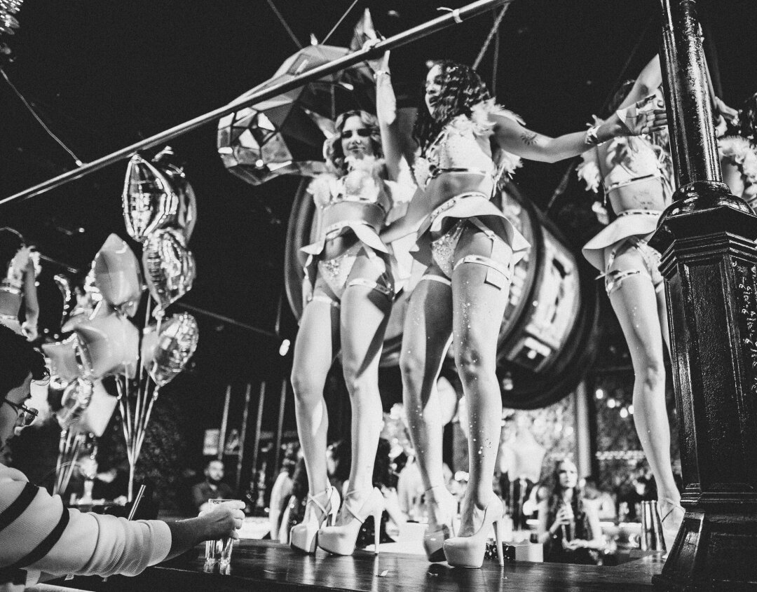 Вечеринка в танцевальном баре Matreshka