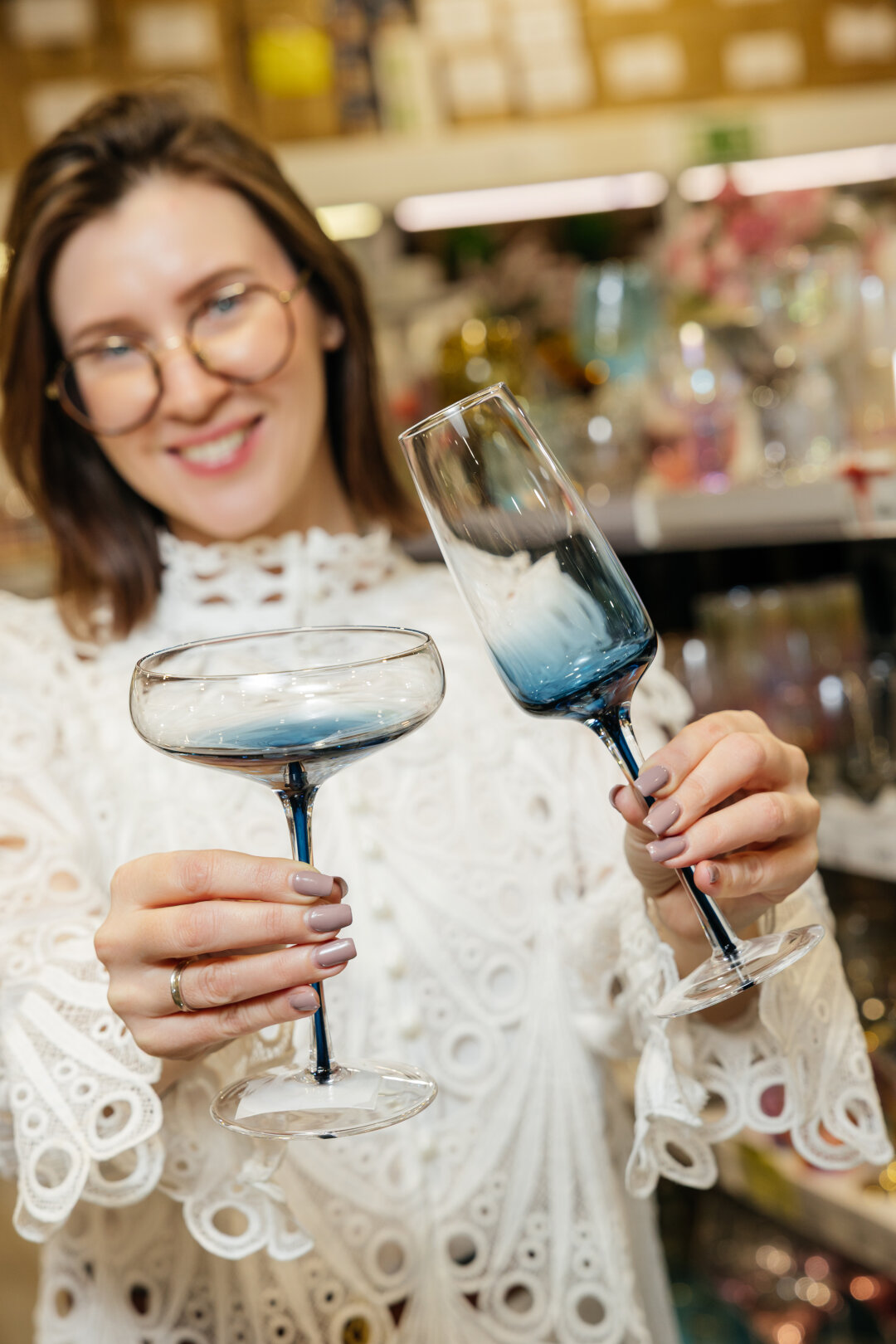 Бокалы из синего стекла De'Nastia Gravity, «Посуда Центр», 599 рублей