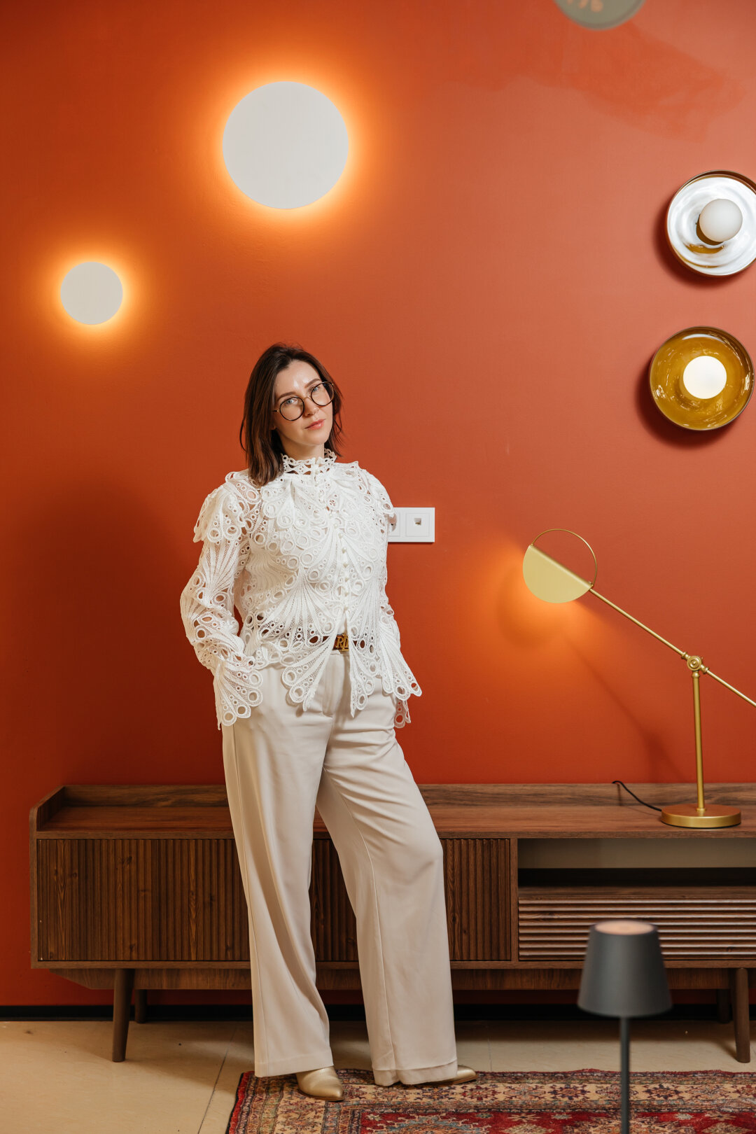 Свет, Mir sveta Proekt: настенные светильники, от 2400 рублей; настольная лампа, 8480 рублей