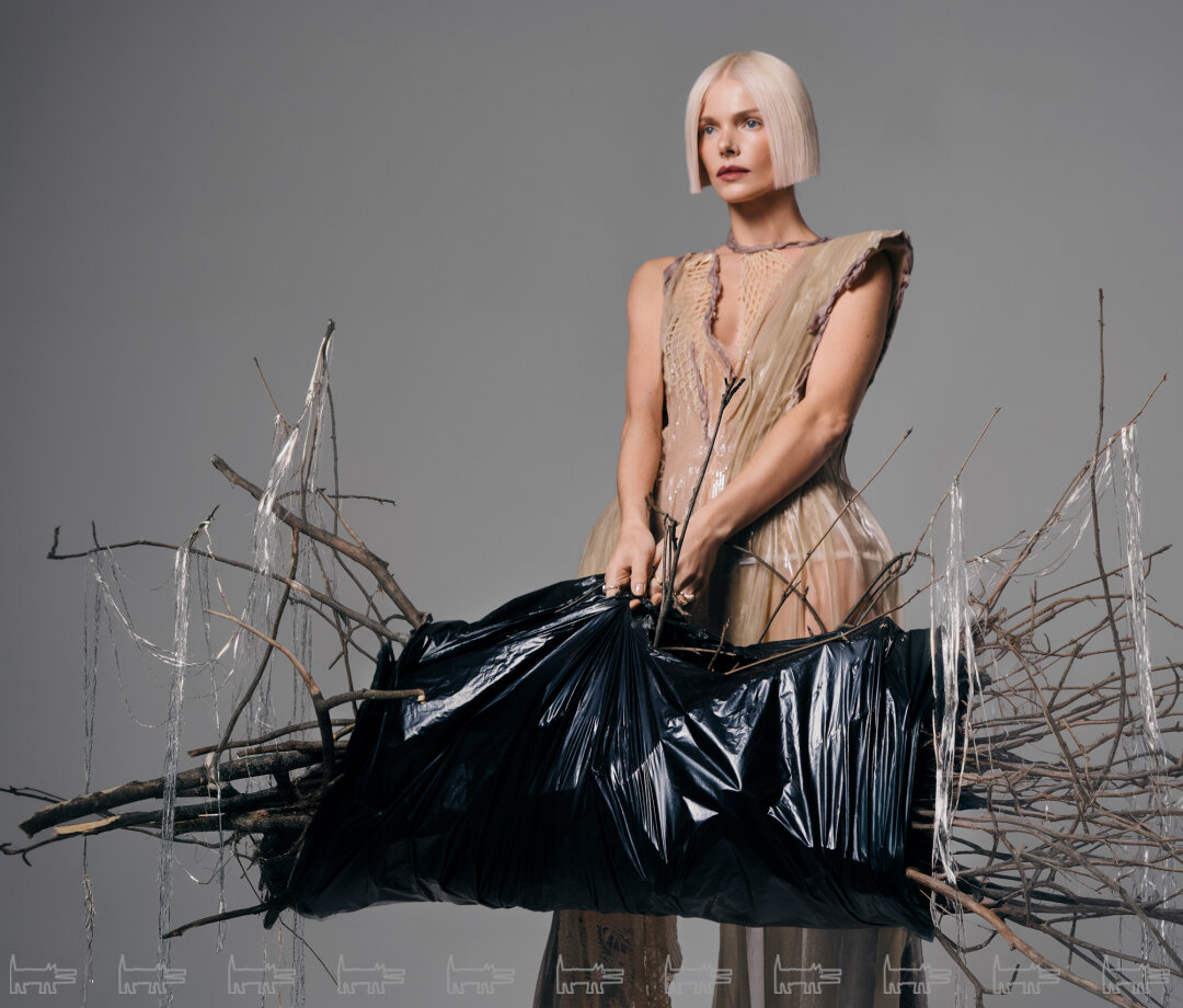 Елизавета Боярская. На Елизавете: кольца MESSIKA, CASATO, ROBERTO COIN (Mercury), платье ST BY SONYA TIKHONOVA