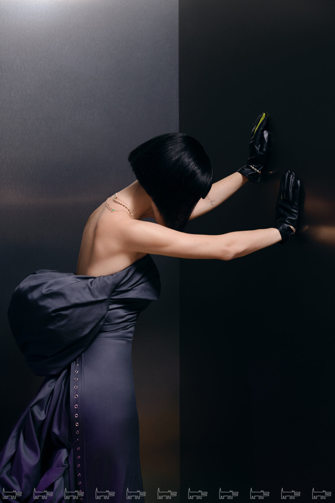 Елизавета Боярская. На Елизавете: браслеты и колье CASATO (Mercury), платье SOFIA MEDVEDEVA, перчатки EKONIKA