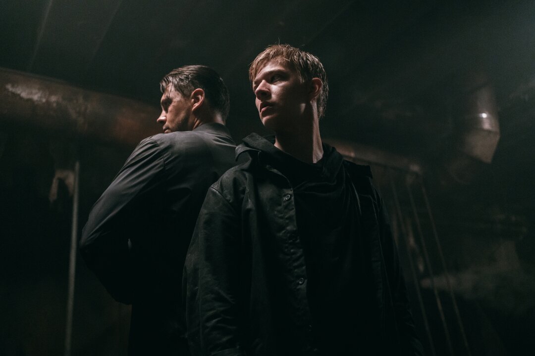 Милош Бикович и Родион Авраменко в фэнтэзи-сериале «Тайный город»