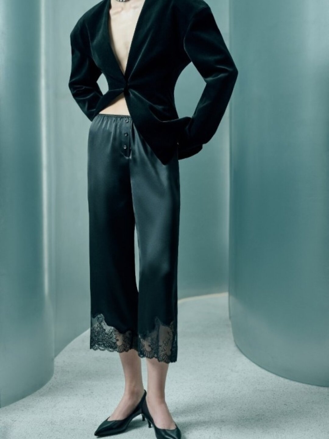 Брюки Autentiments, 25 000 руб.