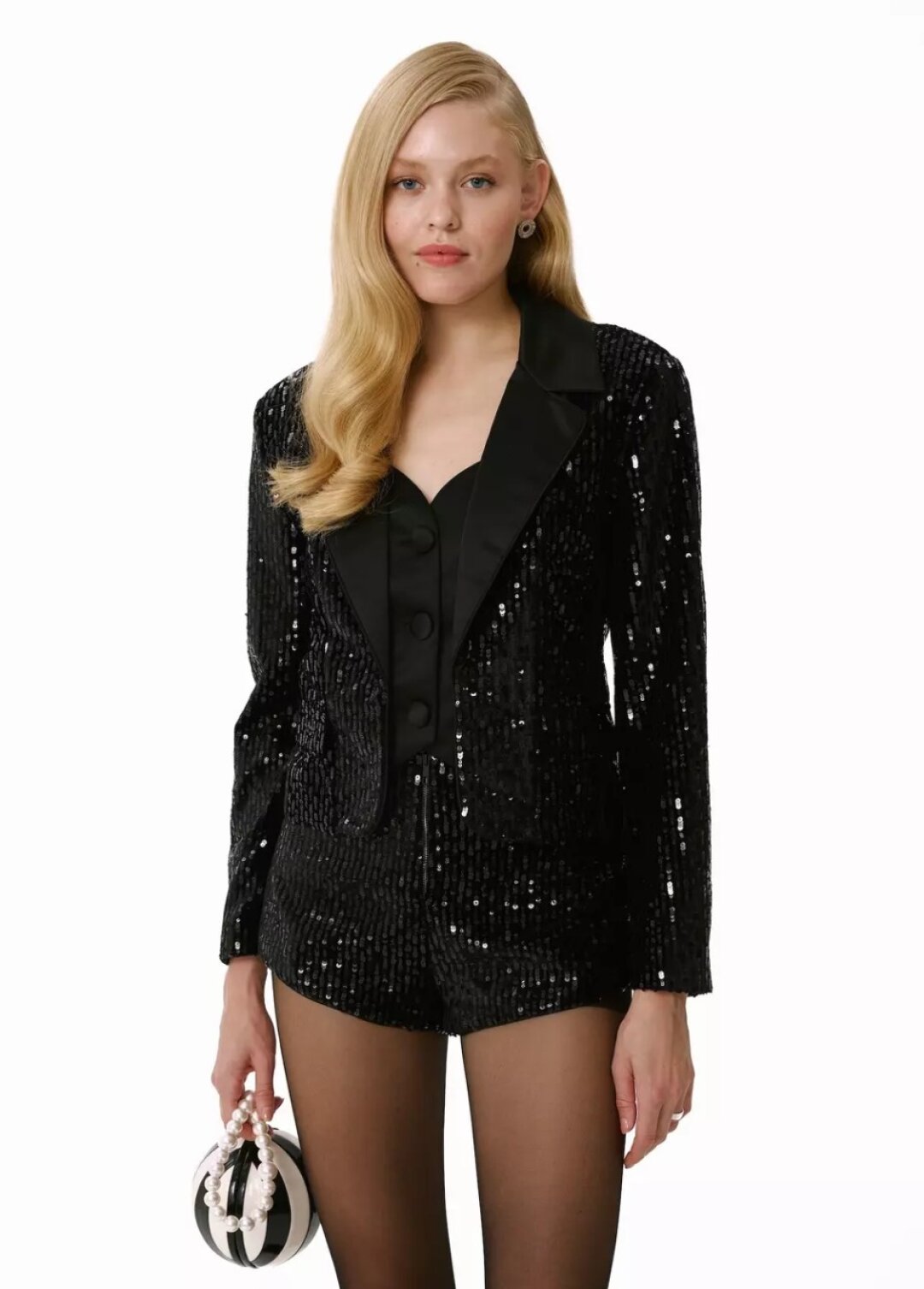 Шорты Botrois, 17 900 руб.