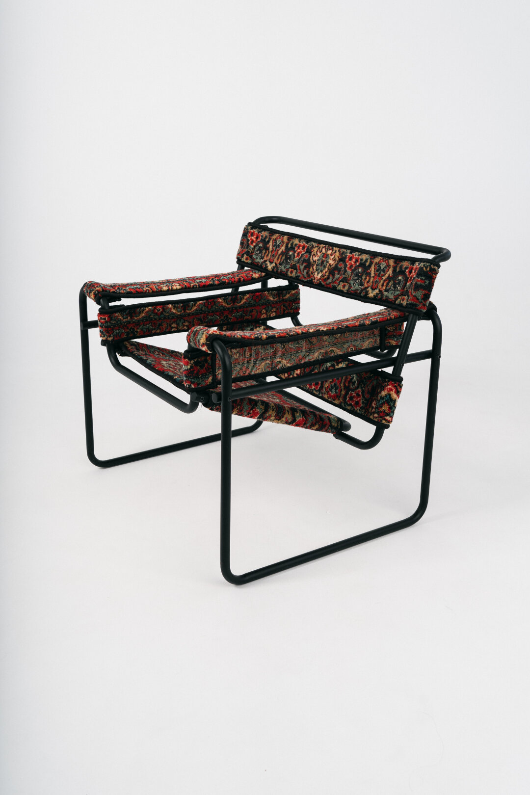 Кресло «Василий. Ковер». Фото: Евгений Русов.