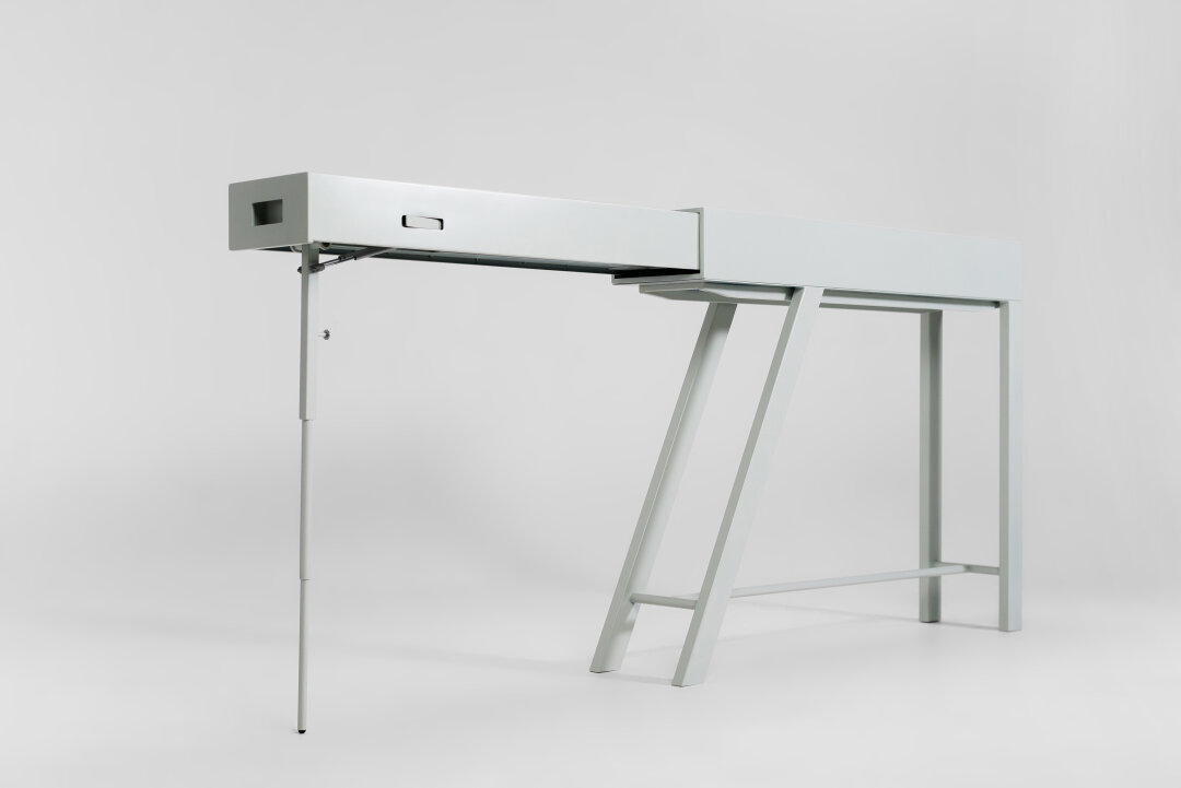 Скульптуры-хранилища для проекта «Все исчезнет» в рамках премии «Художник года 2023» по версии фонда Cosmoscow. Фото: Анатолий Козьма.