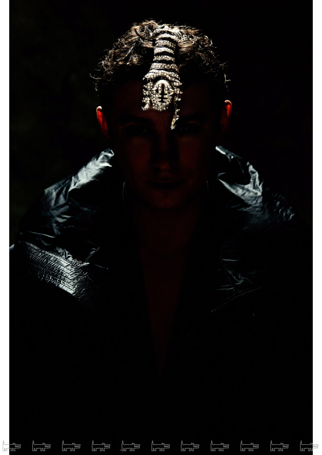 На Никите: пуховик, смокинг и брюки ROGOV, брошь TENDERNESS JEWELRY