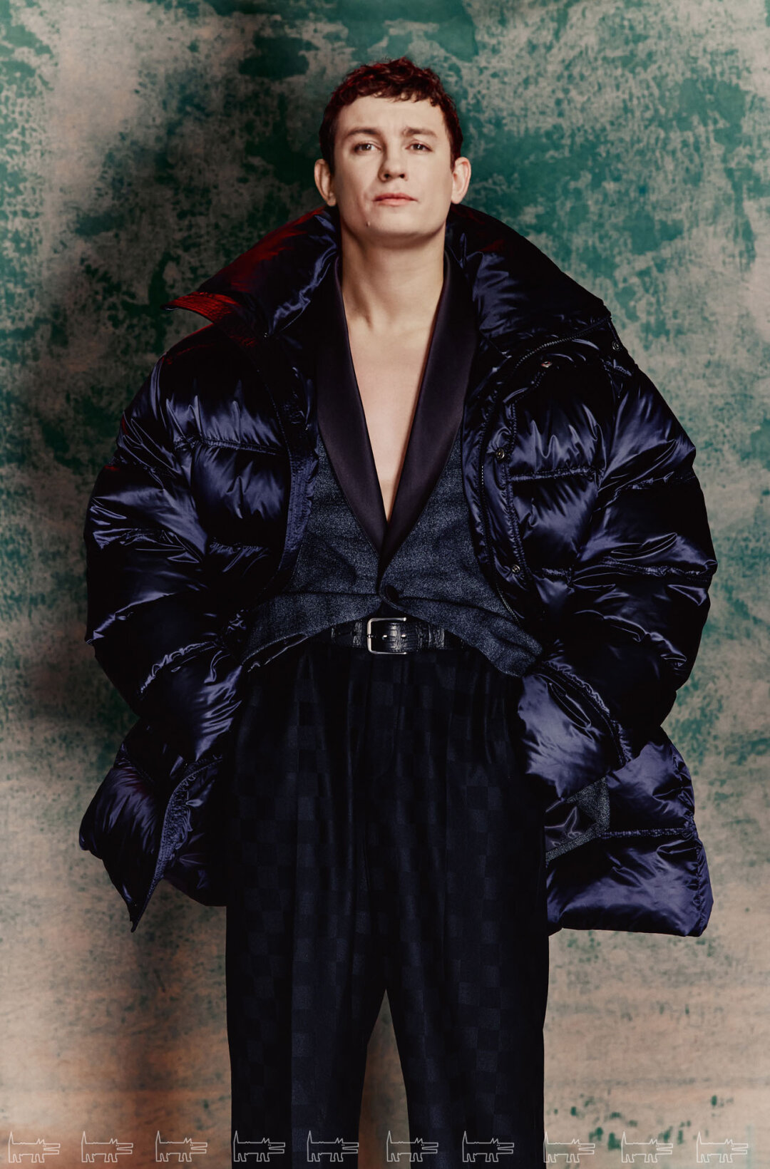 На Никите: пуховик, смокинг и брюки ROGOV, брошь TENDERNESS JEWELRY