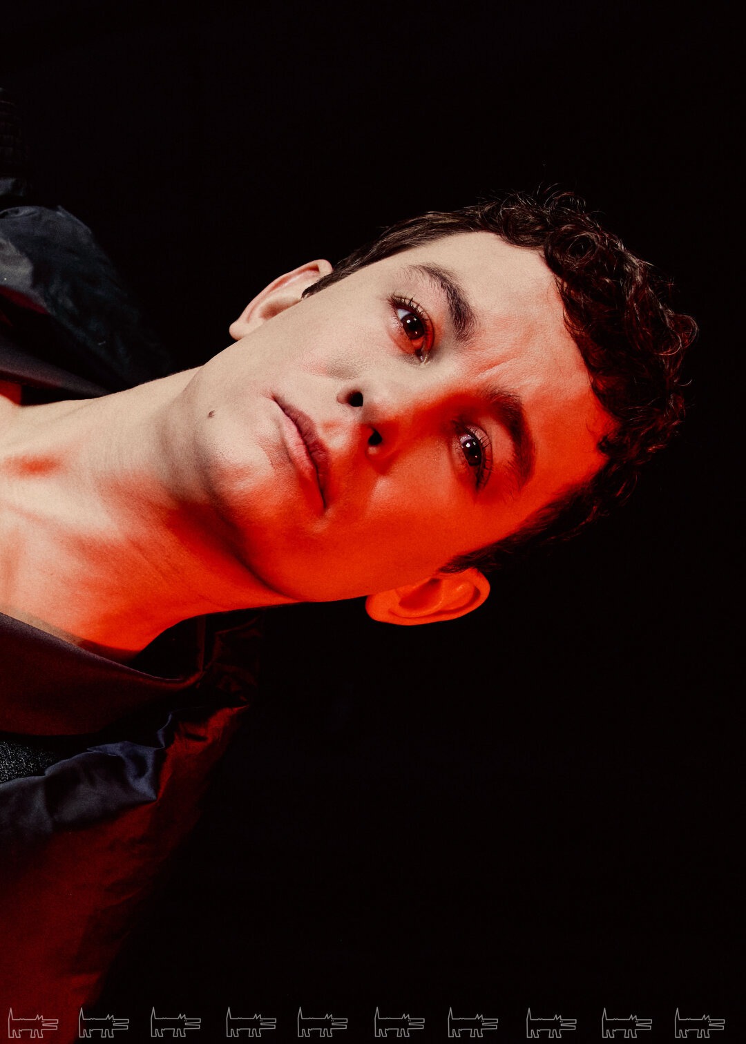 На Никите: смокинг и пуховик ROGOV