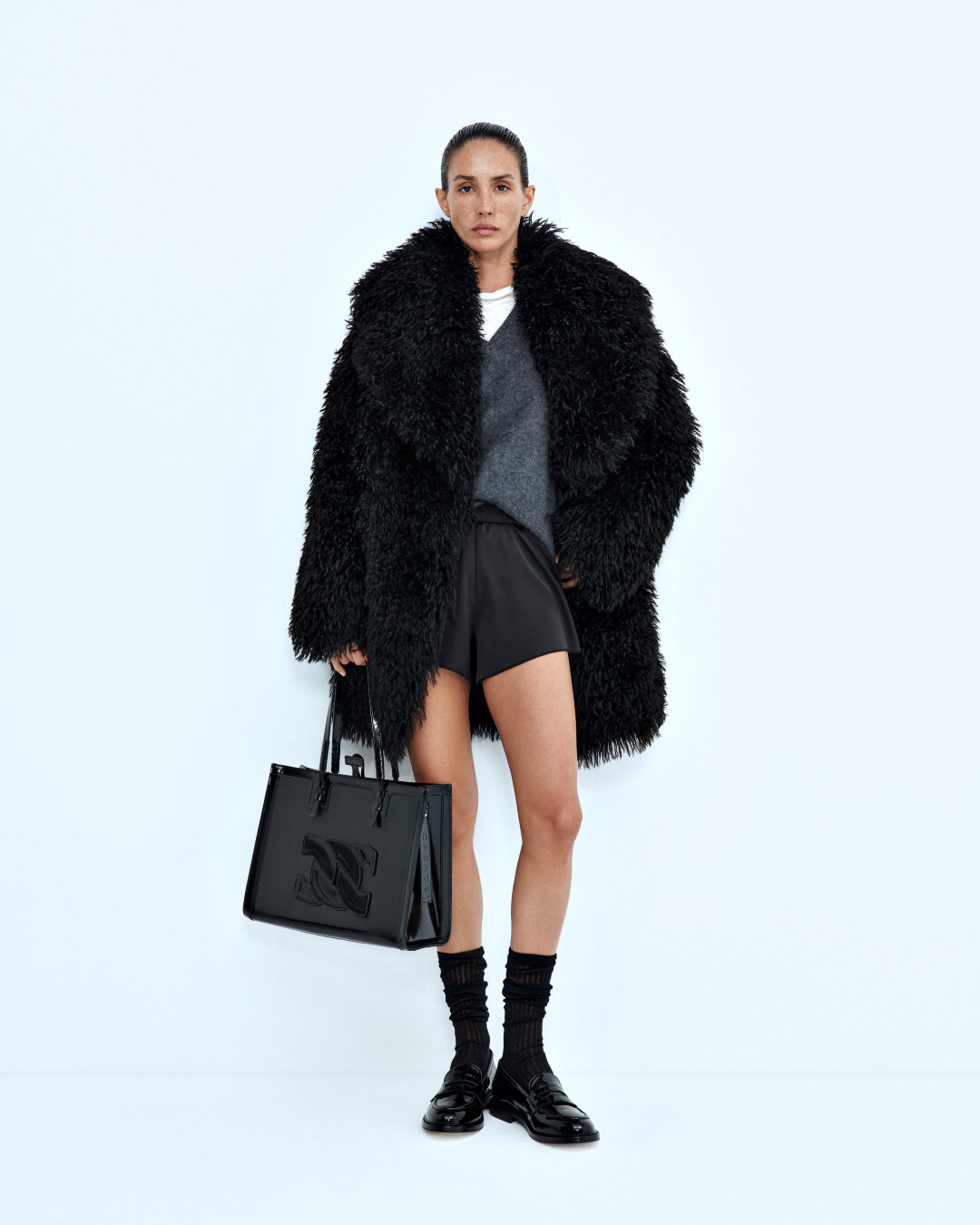 Шуба Principe di Bologna, No One, 61 990 руб. 52 691 руб.