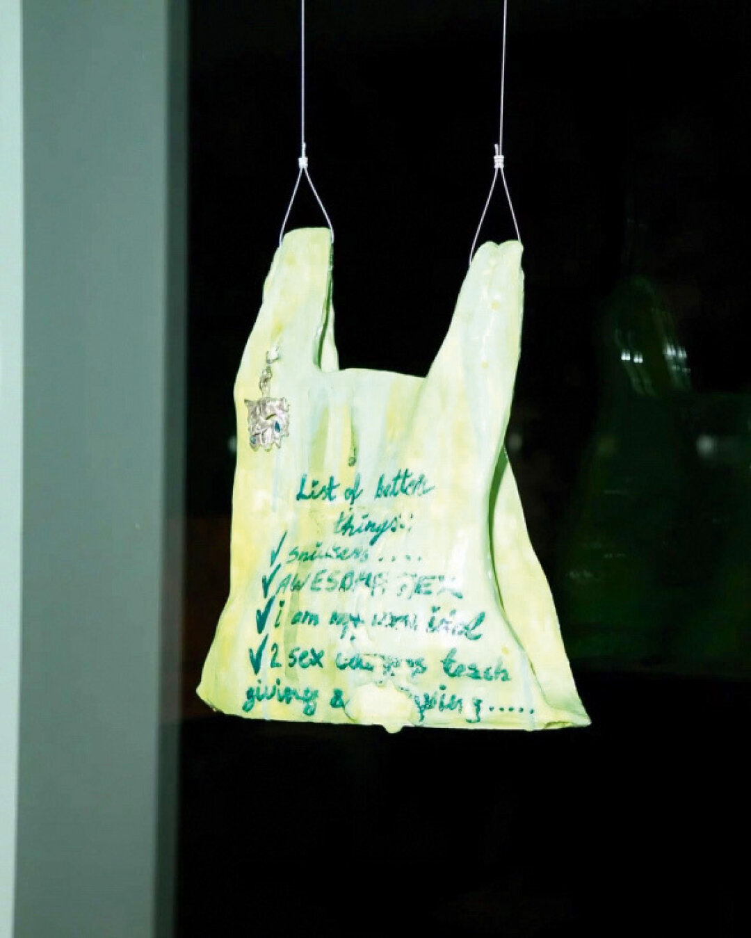 «Я сама себе идол» Аполлинарии Брошь (проект «Лес пристрастий»).