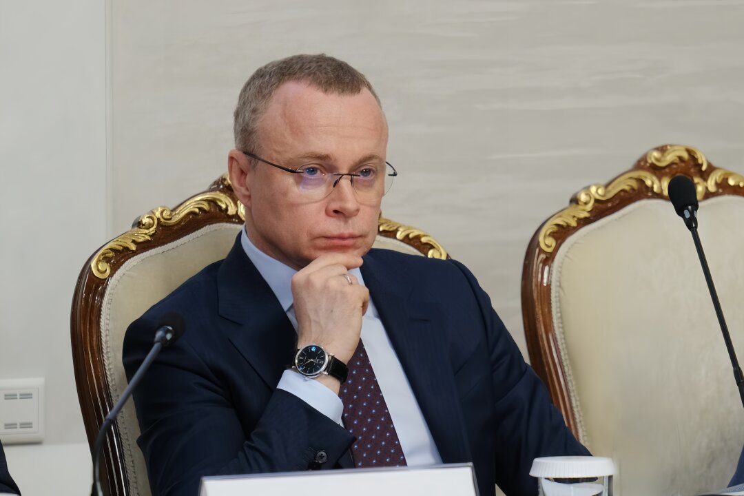 Губернатор Новосибирской области уволил куратора внутренней политики
