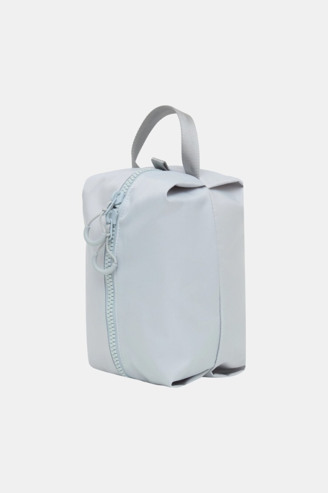 Дорожная косметичка Shu, 2 650 руб.