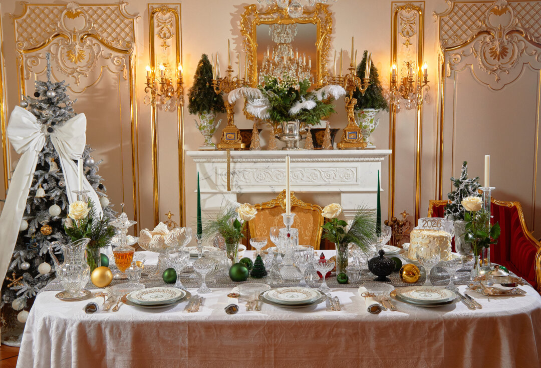 Сервировка из книги «Елки Haute Couture»