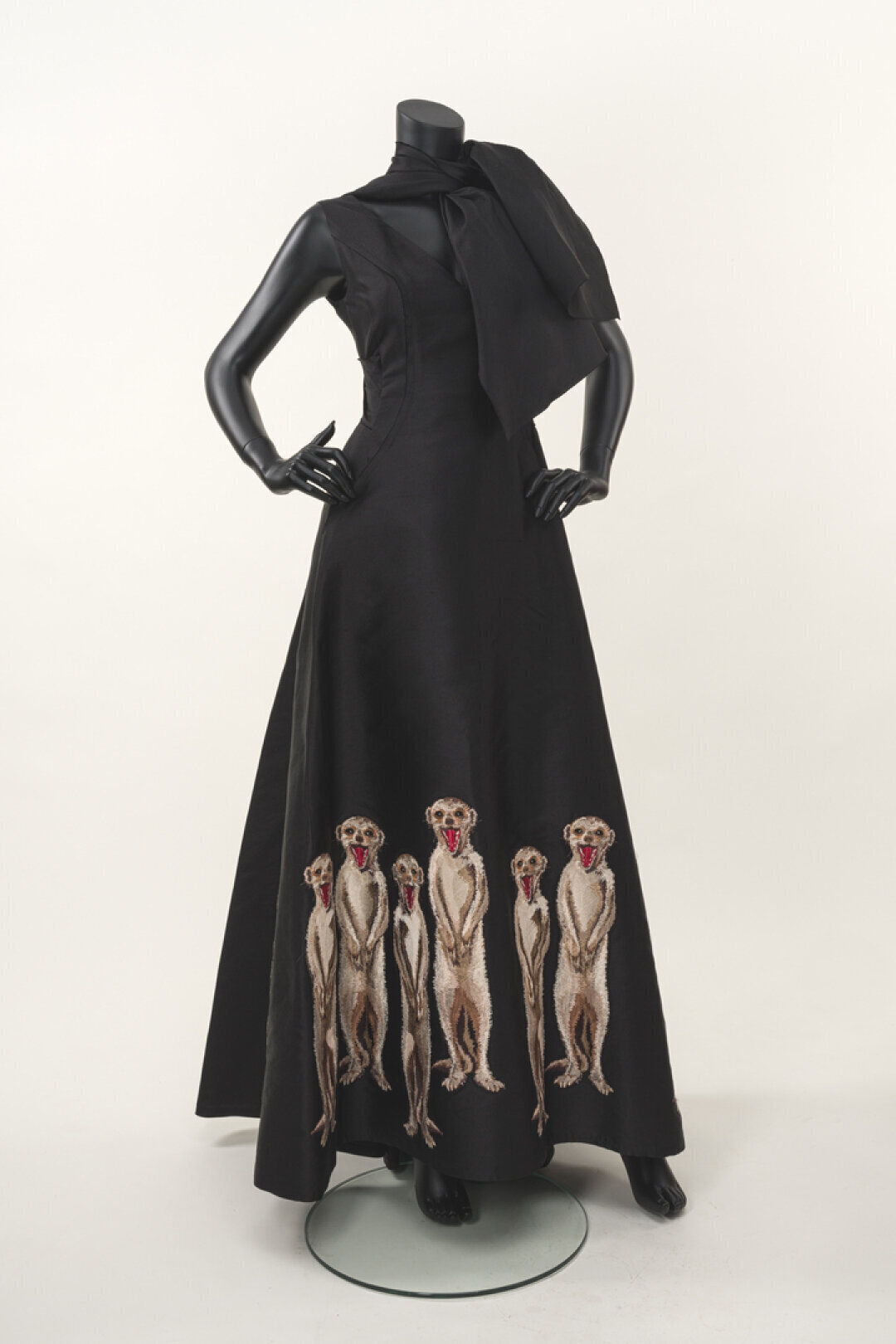 Платье с сурикатами Татьяны Парфеновой.