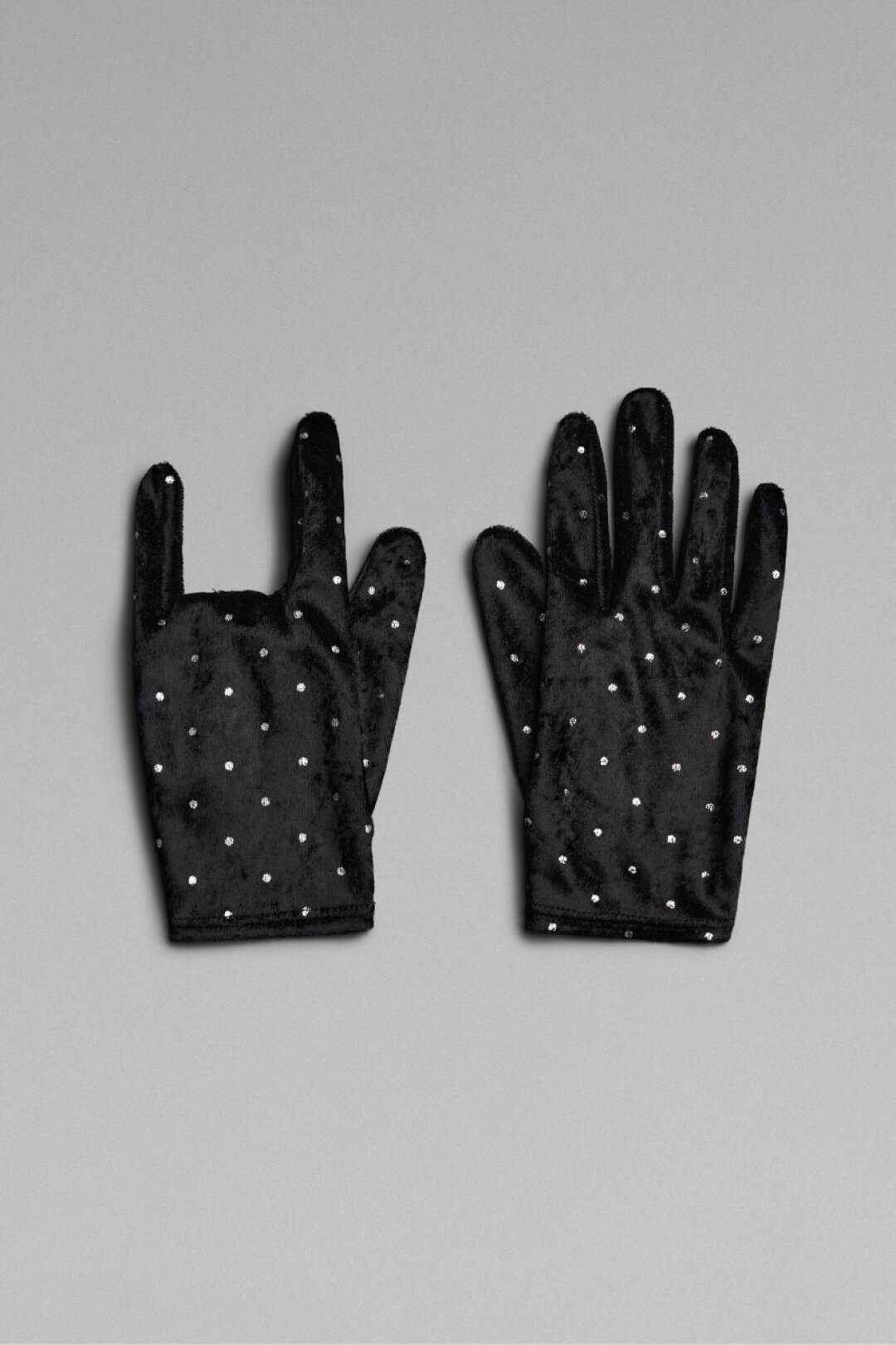 Перчатки Walk of Shame, 8 900 руб.