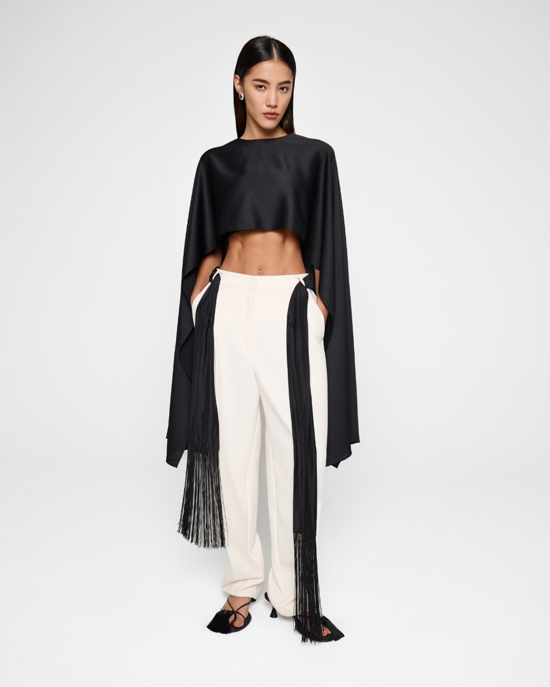 Накидка-кейп Eclata, 6 900 руб.