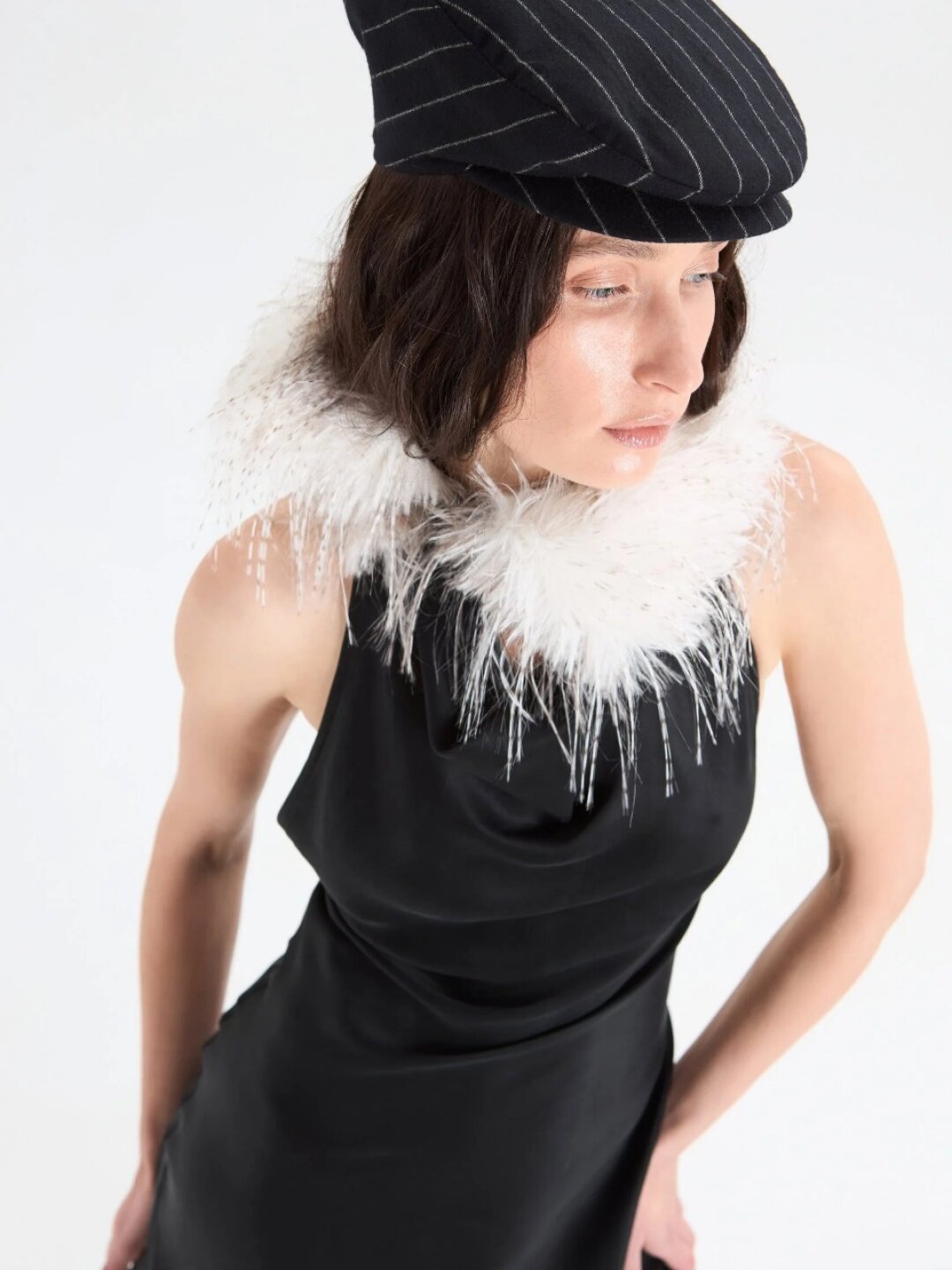 Воротник MNRV, 6 100 руб.