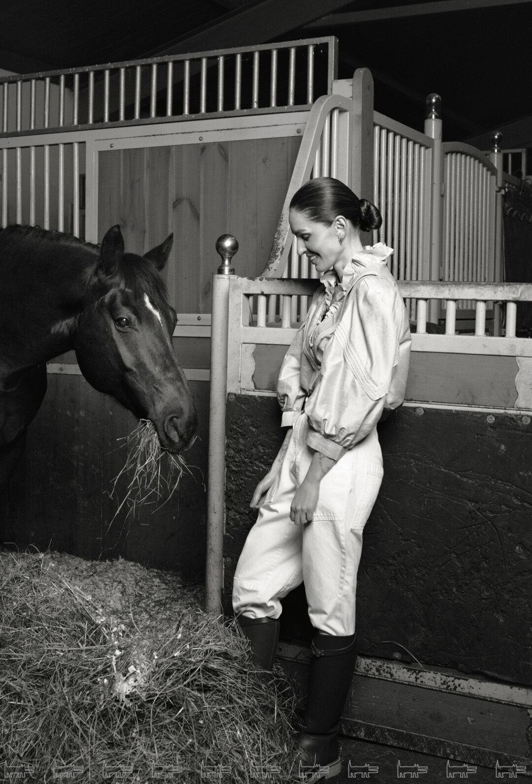 На Анне: серьги FERRIFIRENZE (Mercury)