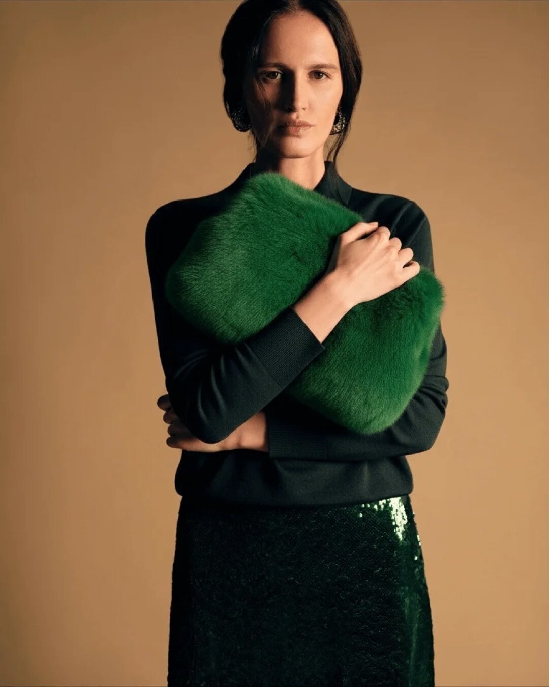 Меховой клатч Kolesman, 9 900 руб.