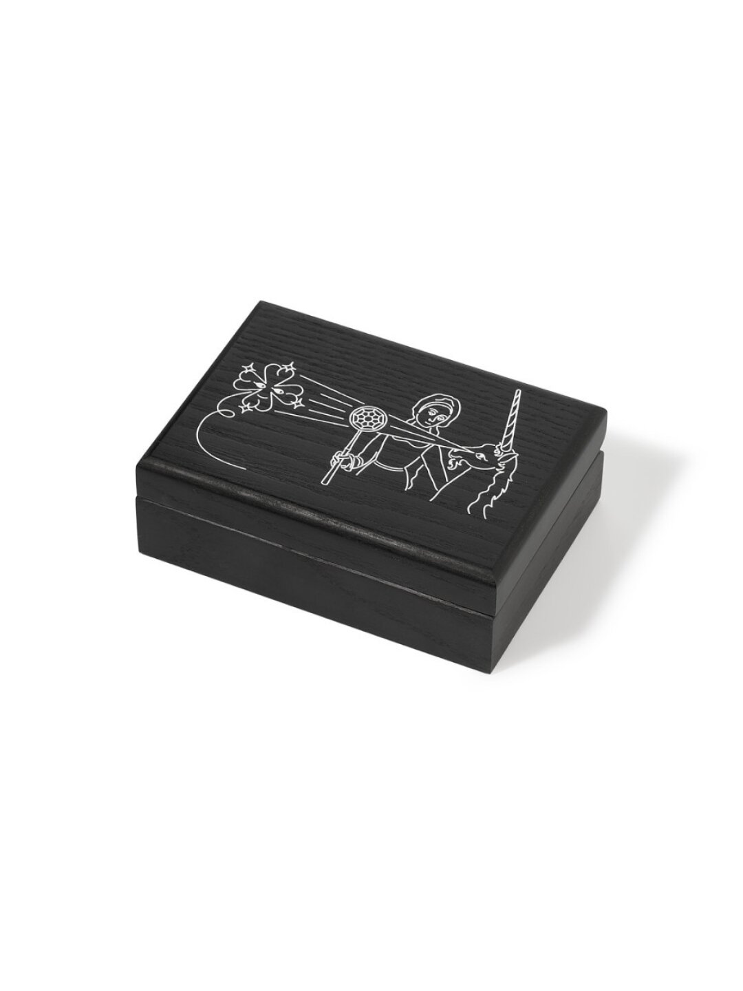 Шкатулка Avgvst, 9 300 руб.