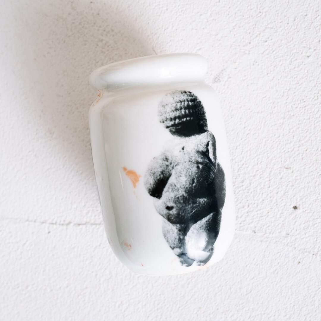 Ваза y.object, 15 000 руб.