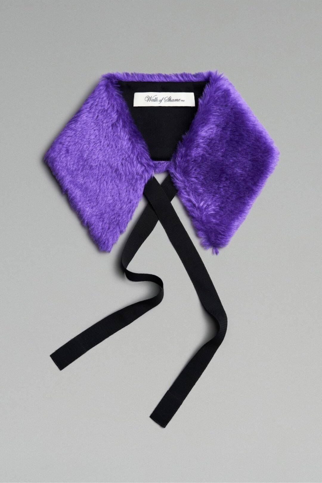 Воротник Walk of Shame, 12 900 руб.