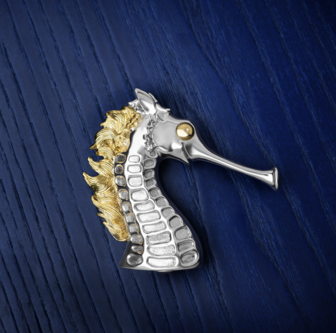 Елочная игрушка «Морской конек» Sasonko, 19 000 руб.